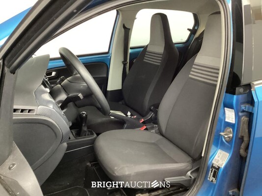 Volkswagen up! BMT move up! 1.0 60pk 2017 (Origineel-NL), KT-455-T