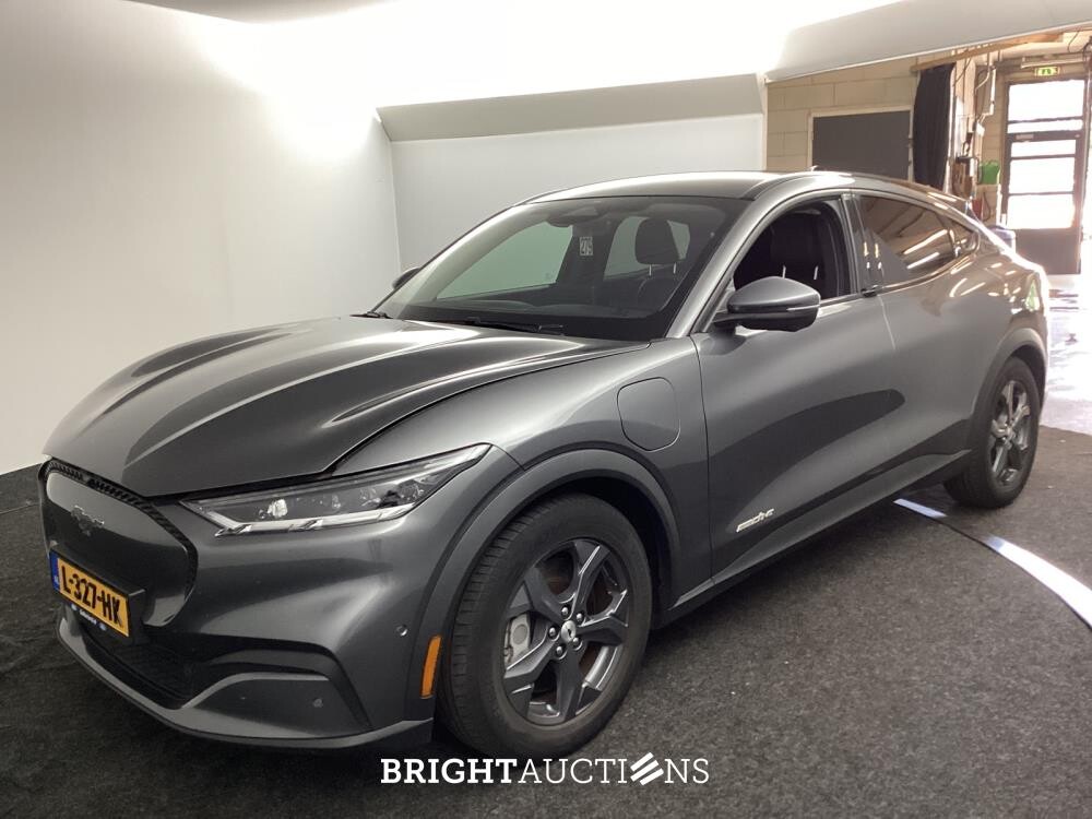 Ford Mustang Mach-E RWD 75 kWh 258pk 2021 (Origineel-NL), L-327-HK