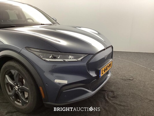 Ford Mustang Mach-E Extended RWD 98 kWh 286pk 2021 (Origineel-NL), L-647-PT