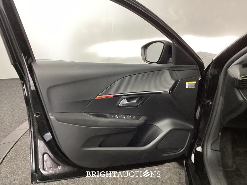 Peugeot 208 e- EV Active Pack 50 kWh 136pk 2023 (Origineel-NL), T-842-HL