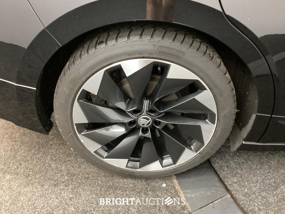 Škoda Enyaq iV 60 Sportline 180pk 2022 (Origineel-NL), P-400-TR