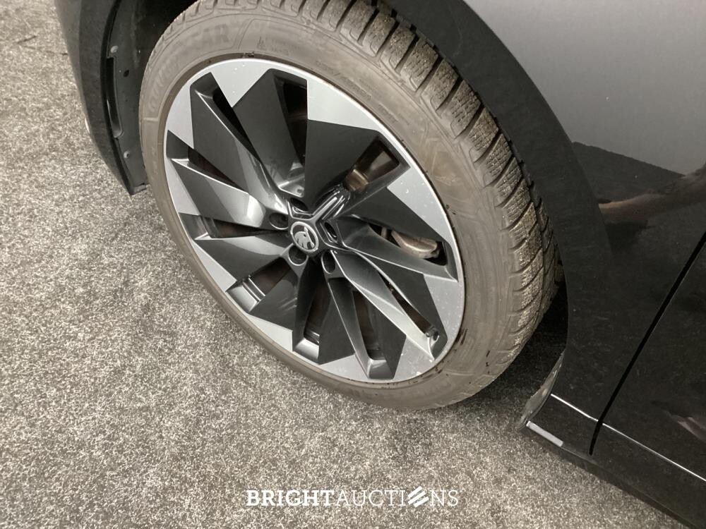 Škoda Enyaq iV 60 Sportline 180pk 2022 (Origineel-NL), P-400-TR