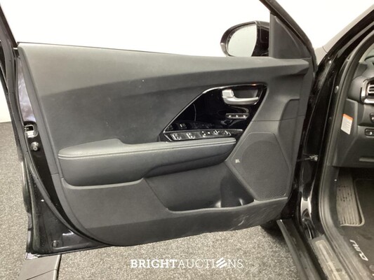 Kia Niro e- ExecutiveLine 64 kWh 204pk 2020 (Origineel-NL), H-398-ZD