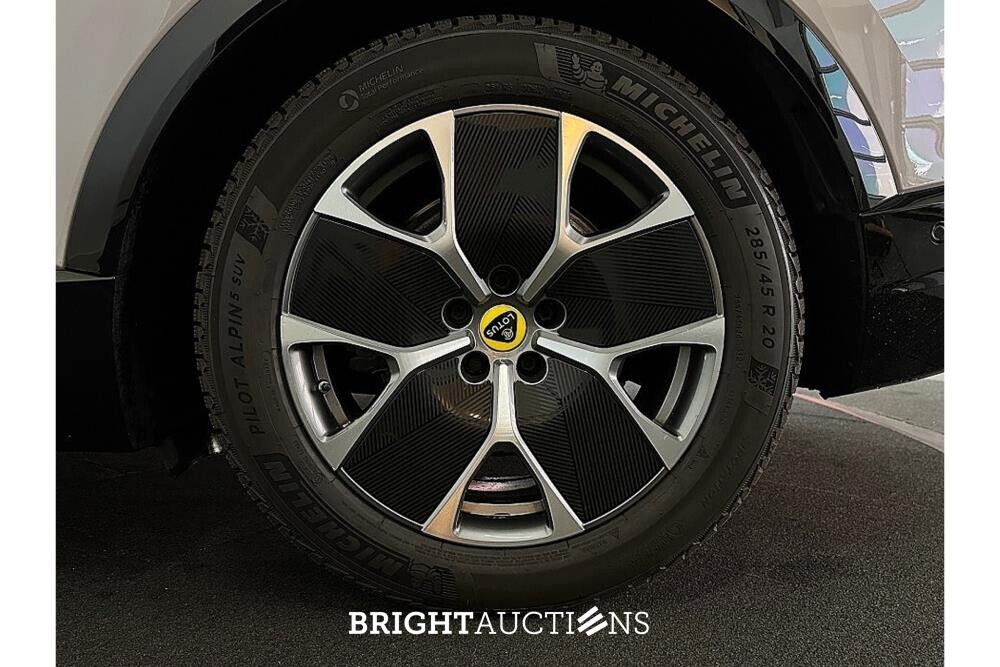 Lotus Eletre EDS 450 4WD 112 kWh 2023 (Origineel-NL), X-425-NF
