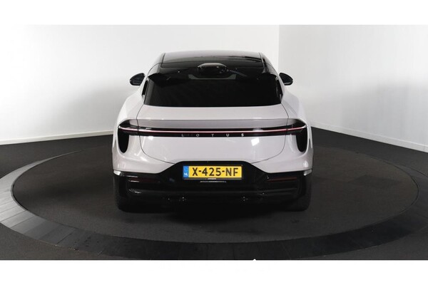 Lotus Eletre EDS 450 4WD 112 kWh 2023 (Origineel-NL), X-425-NF