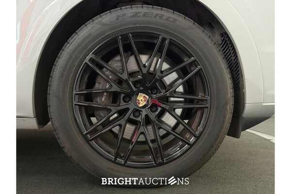 Porsche Cayenne E-Hybrid 3.0 481pk 2024 (Origineel-NL), Z-644-HB