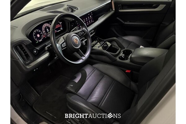Porsche Cayenne E-Hybrid 3.0 481pk 2024 (Origineel-NL), Z-644-HB