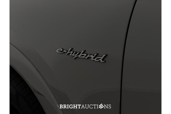 Porsche Cayenne E-Hybrid 3.0 481pk 2024 (Origineel-NL), Z-644-HB