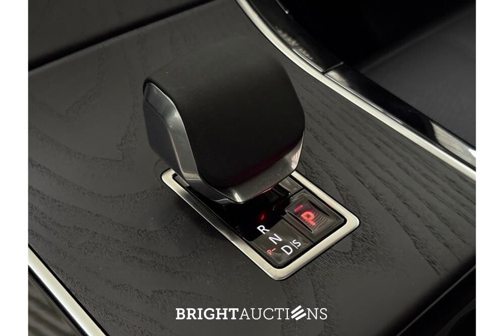 Land Rover Range Rover Velar P400e Dynamic HSE PHEV 2.0 AWD 443pk 2024 (Origineel-NL), Z-139-HJ