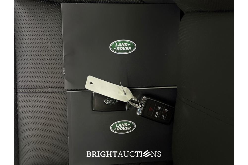 Land Rover Range Rover Velar P400e Dynamic HSE PHEV 2.0 AWD 443pk 2024 (Origineel-NL), Z-139-HJ