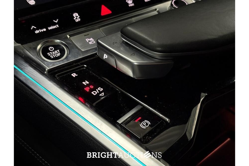 Audi Q8 55 S Edition Quattro 115 kWh 2023 (Origineel-NL), X-750-HL