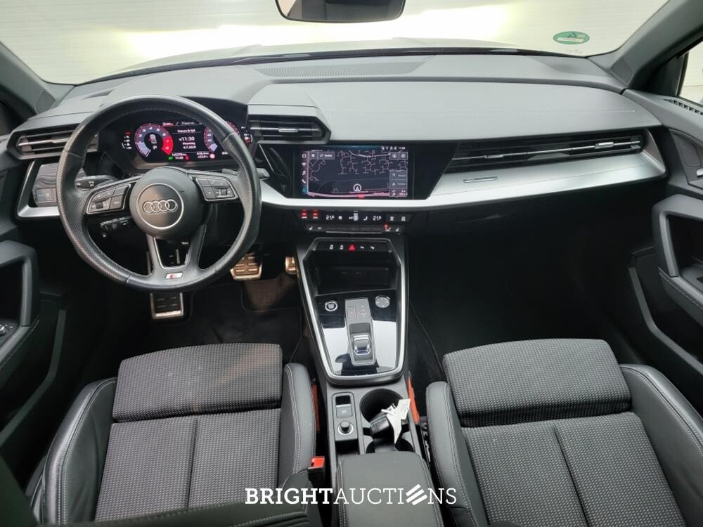 Audi A3 Limousine 30 S edition TFSI 110pk 2022 (Origineel-NL), P-882-RT