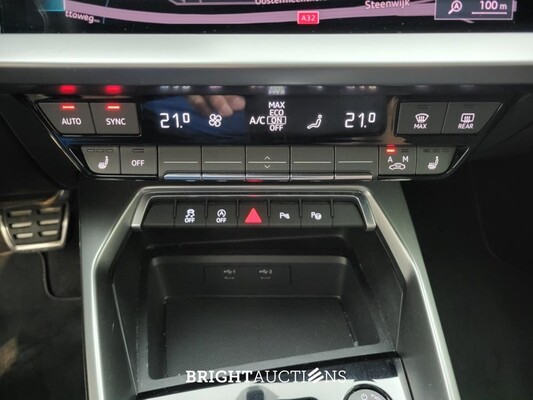 Audi A3 Limousine 30 S edition TFSI 110pk 2022 (Origineel-NL), P-882-RT