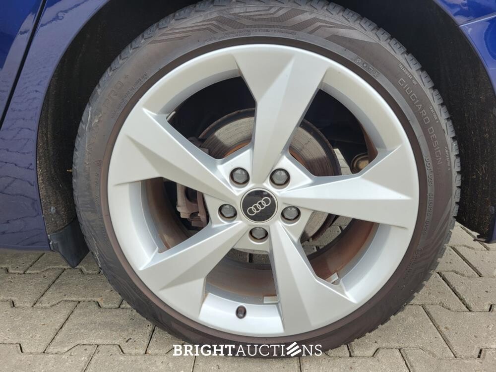 Audi A3 Limousine 35 S edition TFSI 150pk 2022 (Origineel-NL), P-443-PG