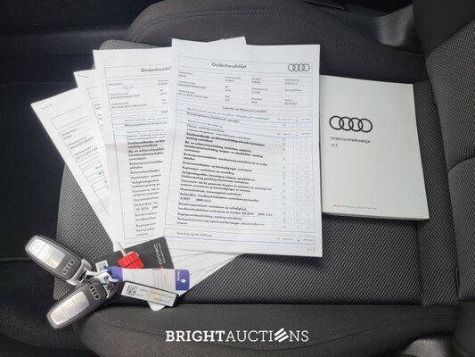 Audi A3 Limousine 35 S edition TFSI 150pk 2022 (Origineel-NL), P-443-PG