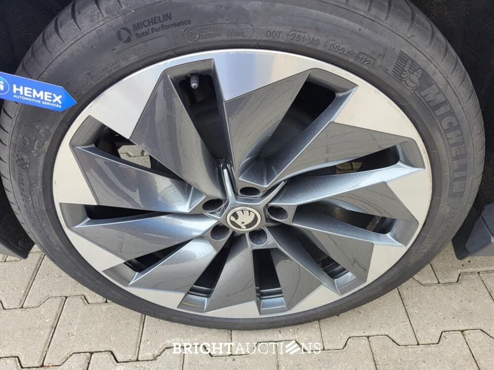 Škoda Enyaq iV 60 180pk 2021 (Origineel-NL), L-281-JN