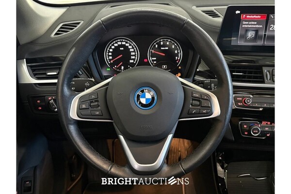 BMW X1 xDrive25e eDrive Edition 220pk 2022 (Origineel-NL), P-724-PG