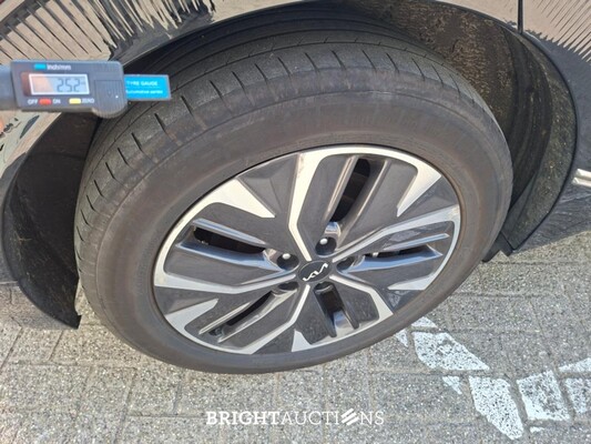 Kia EV6 Plus 77 4 kWh 228pk 2022 (Origineel-NL), P-076-XK