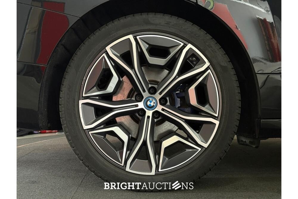 BMW iX xDrive40 Executive 77 kWh 2022 (Origineel-NL), P-510-KJ