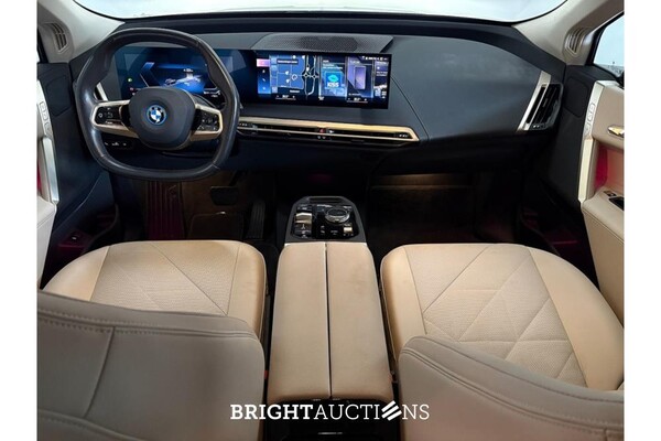 BMW iX xDrive40 Executive 77 kWh 2022 (Origineel-NL), P-510-KJ