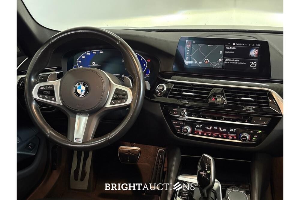 BMW M550d xDrive 5 Serie High Executive 399pk 2019 5-Serie, R-967-HZ