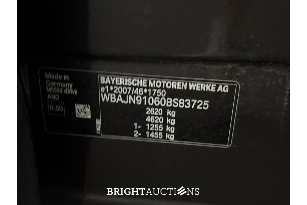 BMW M550d xDrive 5 Serie High Executive 399pk 2019 5-Serie, R-967-HZ