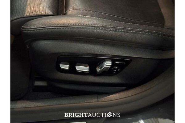 BMW M550d xDrive 5 Serie High Executive 399pk 2019 5-Serie, R-967-HZ