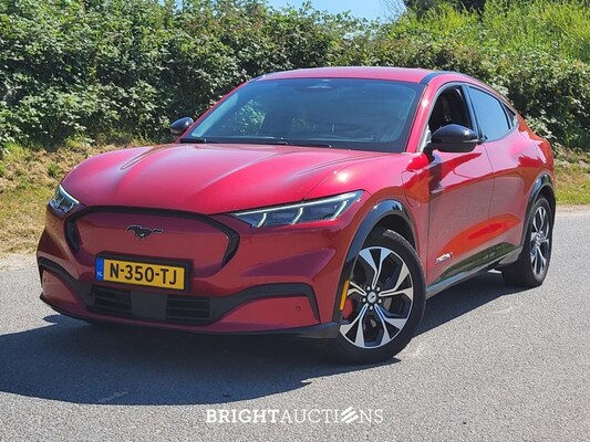 BRIGHT AUCTIONS: Premium Daily Driver & Electric Vehicle Auction