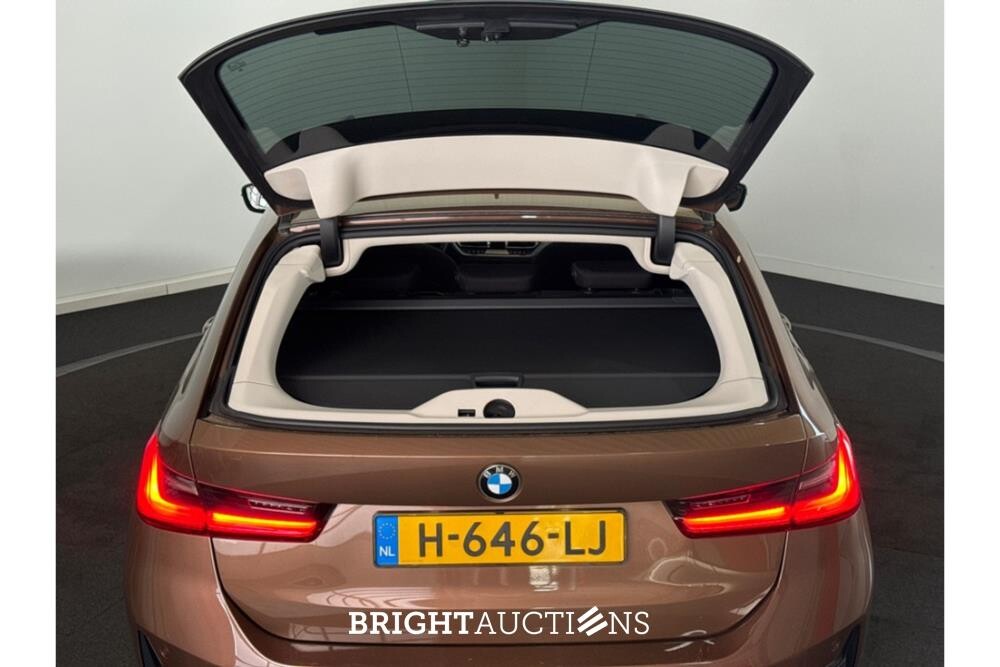 BMW 318d Executive Edition 149pk 2020 (Origineel-NL) 3-Serie, H-646-LJ