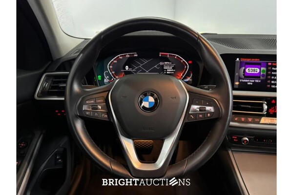 BMW 318d Executive Edition 149pk 2020 (Origineel-NL) 3-Serie, H-646-LJ