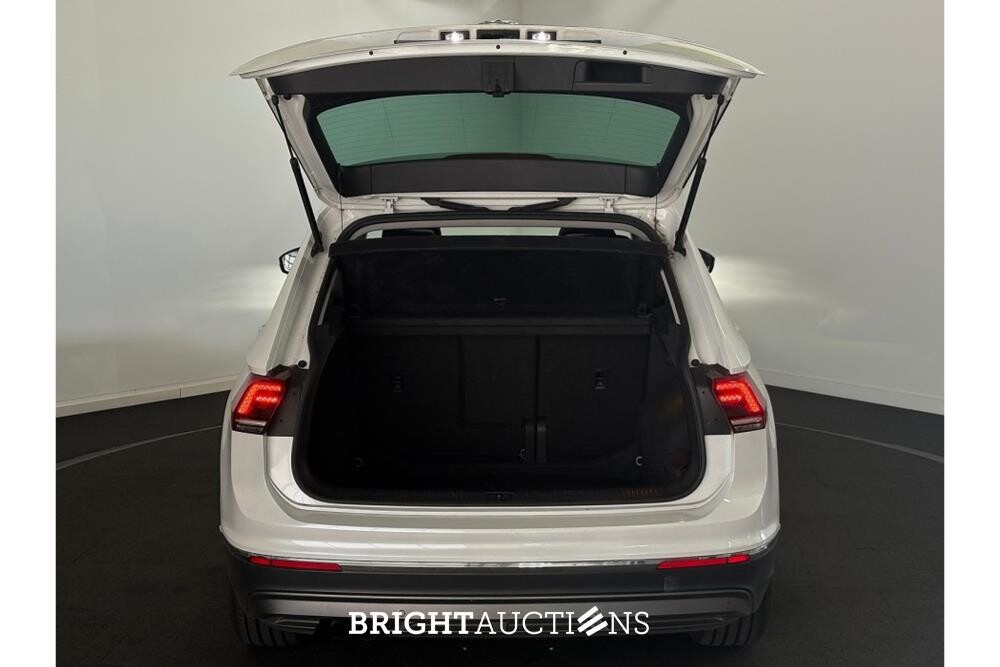 Volkswagen Tiguan ACT Highline 1.4 TSI 149pk 2017 (Origineel-NL), NV-667-S