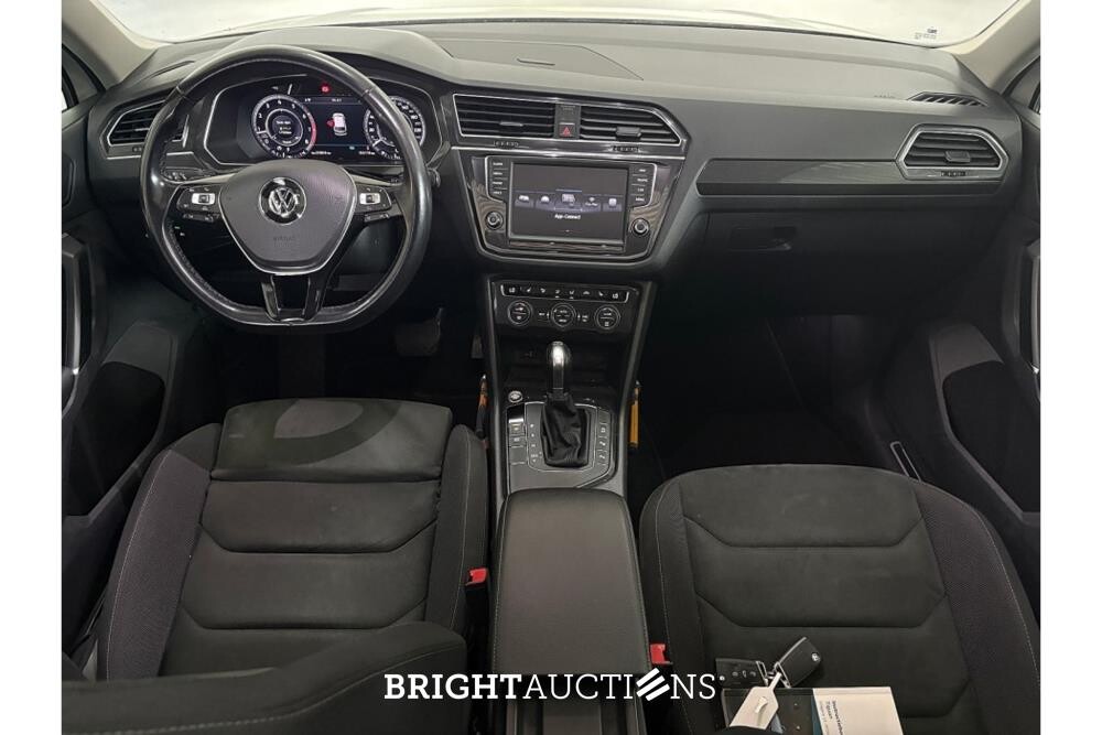 Volkswagen Tiguan ACT Highline 1.4 TSI 149pk 2017 (Origineel-NL), NV-667-S