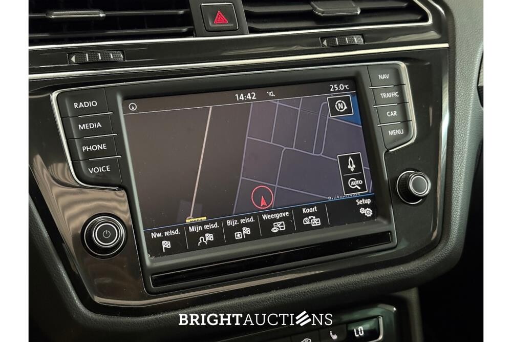 Volkswagen Tiguan ACT Highline 1.4 TSI 149pk 2017 (Origineel-NL), NV-667-S