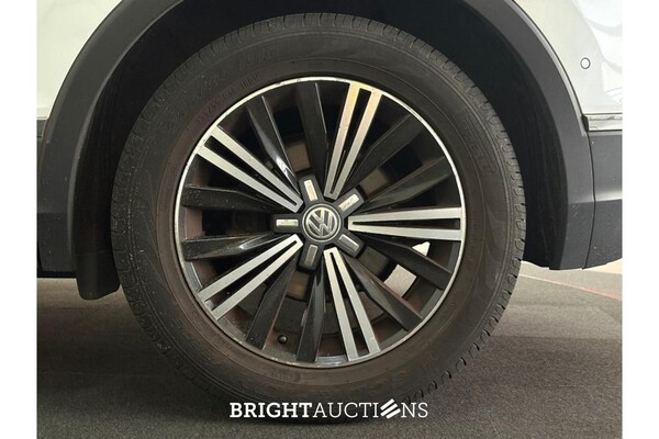 Volkswagen Tiguan ACT Highline 1.4 TSI 149pk 2017 (Origineel-NL), NV-667-S