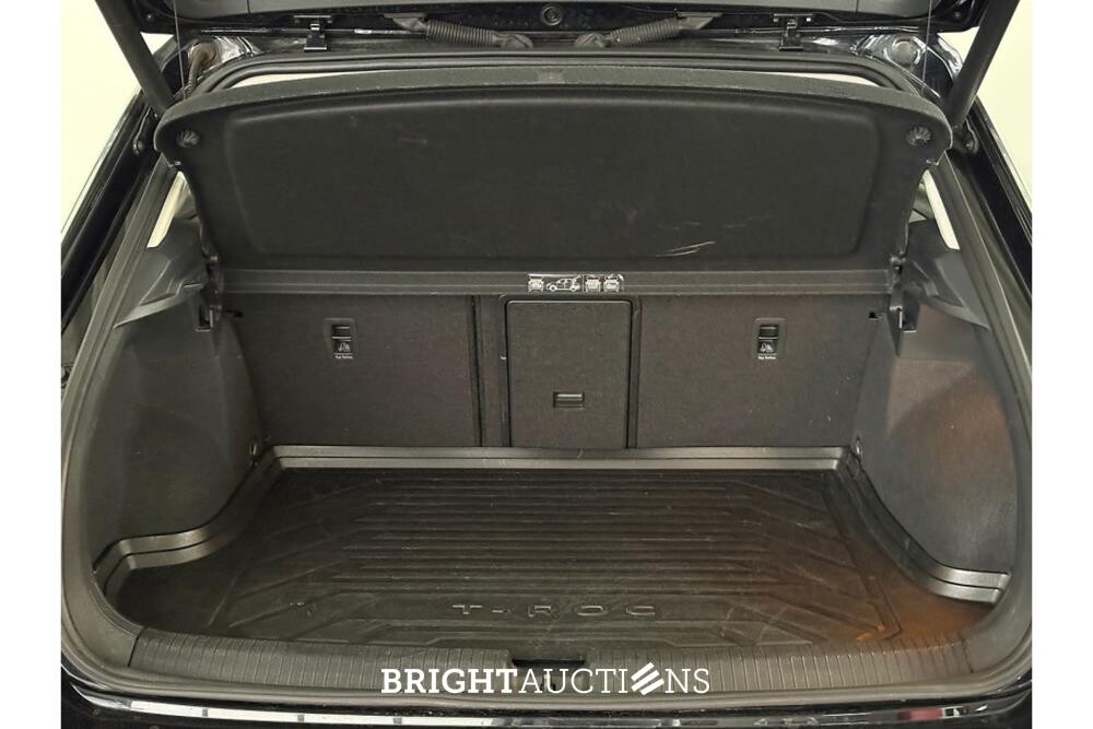 Volkswagen T-Roc Business 1.0 TSI 110pk 2021 (Origineel-NL), K-780-LX