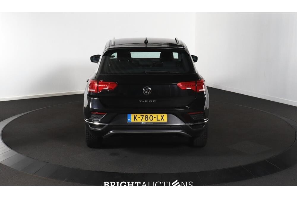 Volkswagen T-Roc Business 1.0 TSI 110pk 2021 (Origineel-NL), K-780-LX