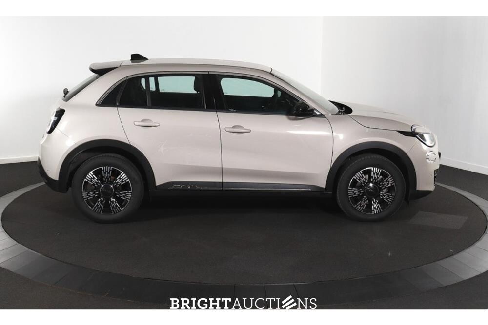 Fiat 600 Hybrid Urban 1.2 100pk 2025 (Origineel-NL), HPS-78-N