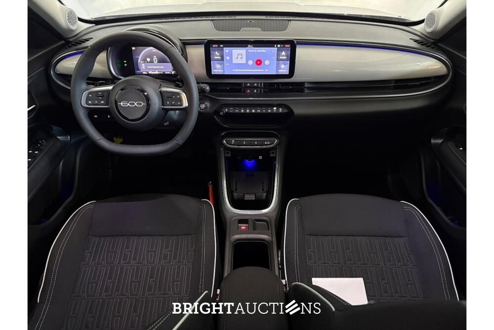 Fiat 600 Hybrid Urban 1.2 100pk 2025 (Origineel-NL), HPS-78-N