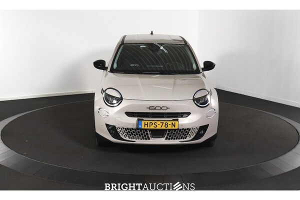 Fiat 600 Hybrid Urban 1.2 100pk 2025 (Origineel-NL), HPS-78-N