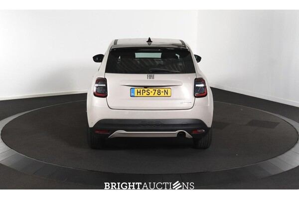 Fiat 600 Hybrid Urban 1.2 100pk 2025 (Origineel-NL), HPS-78-N