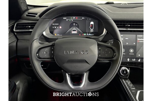 Lynk & Co 01 1.5 261pk 2024 (Origineel-NL), Z-915-RF