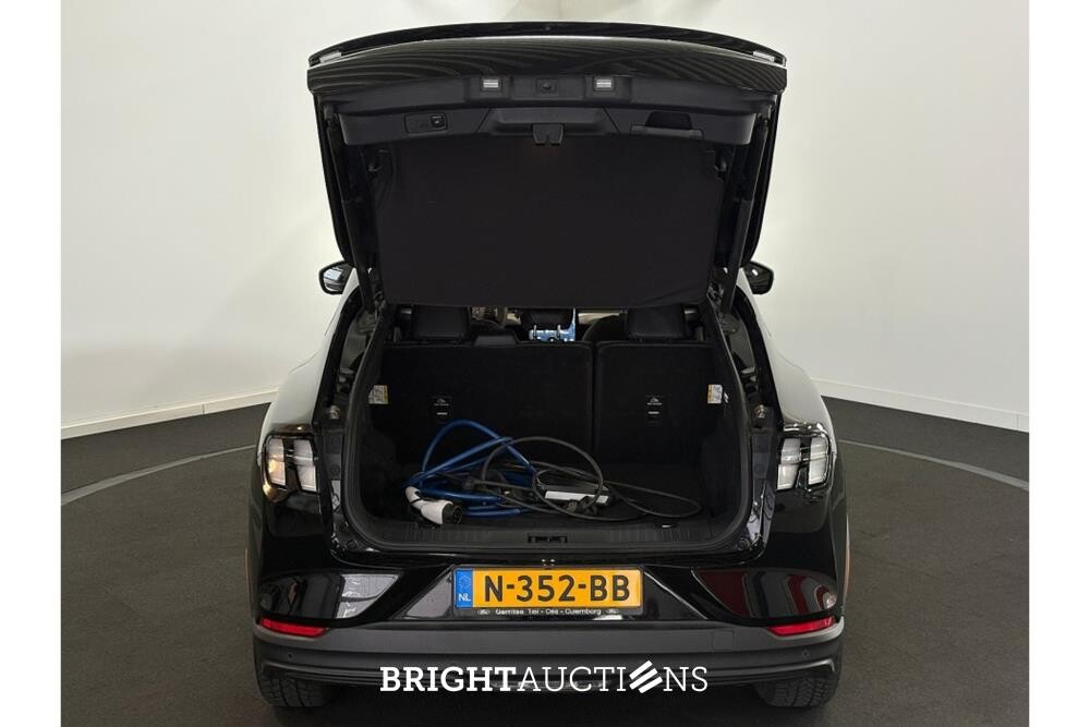 Ford Mustang RWD 75 kWh 2021 (Origineel-NL), N-352-BB
