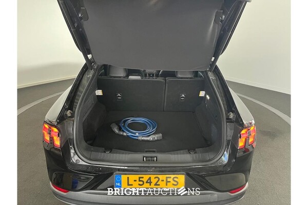 Ford Mustang RWD 75 kWh 2021 (Origineel-NL), L-542-FS