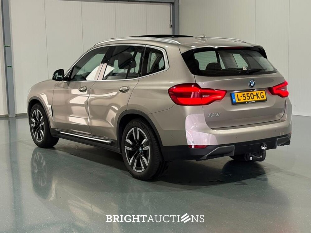 BMW iX3 Executive 80 kWh 286pk 2021 (Origineel-NL), L-550-KG