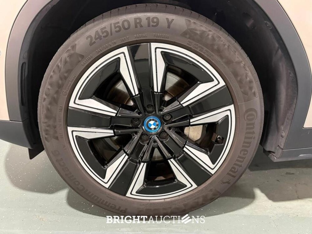 BMW iX3 Executive 80 kWh 286pk 2021 (Origineel-NL), L-550-KG