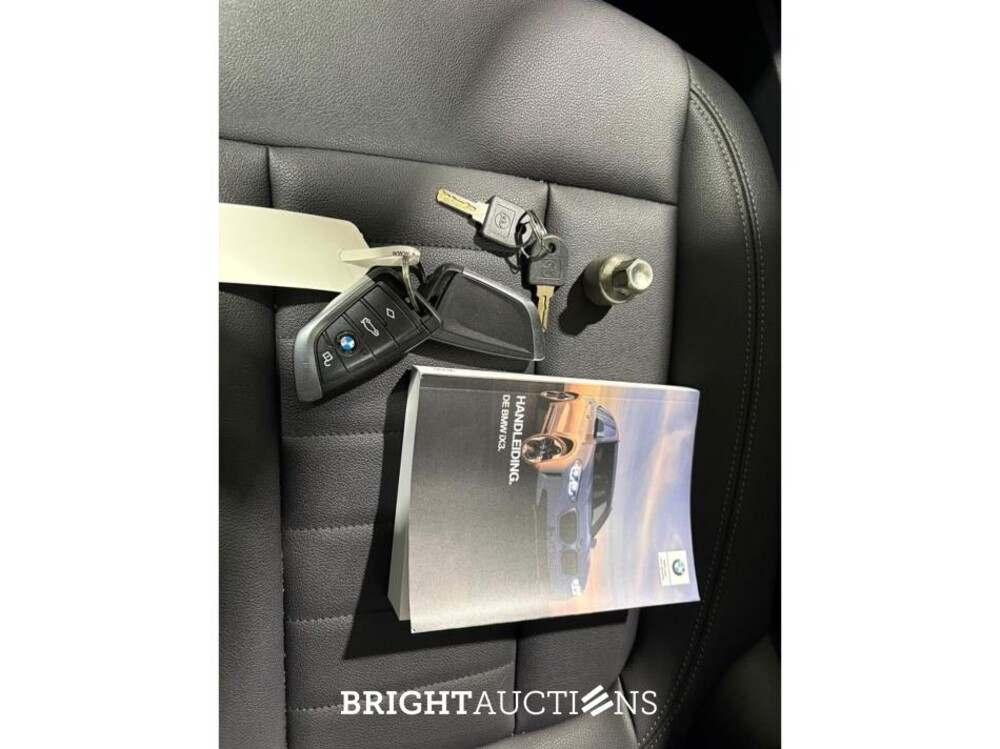 BMW iX3 Executive 80 kWh 286pk 2021 (Origineel-NL), L-550-KG