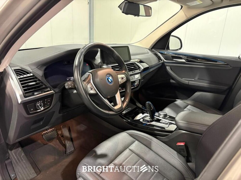 BMW iX3 Executive 80 kWh 286pk 2021 (Origineel-NL), L-550-KG