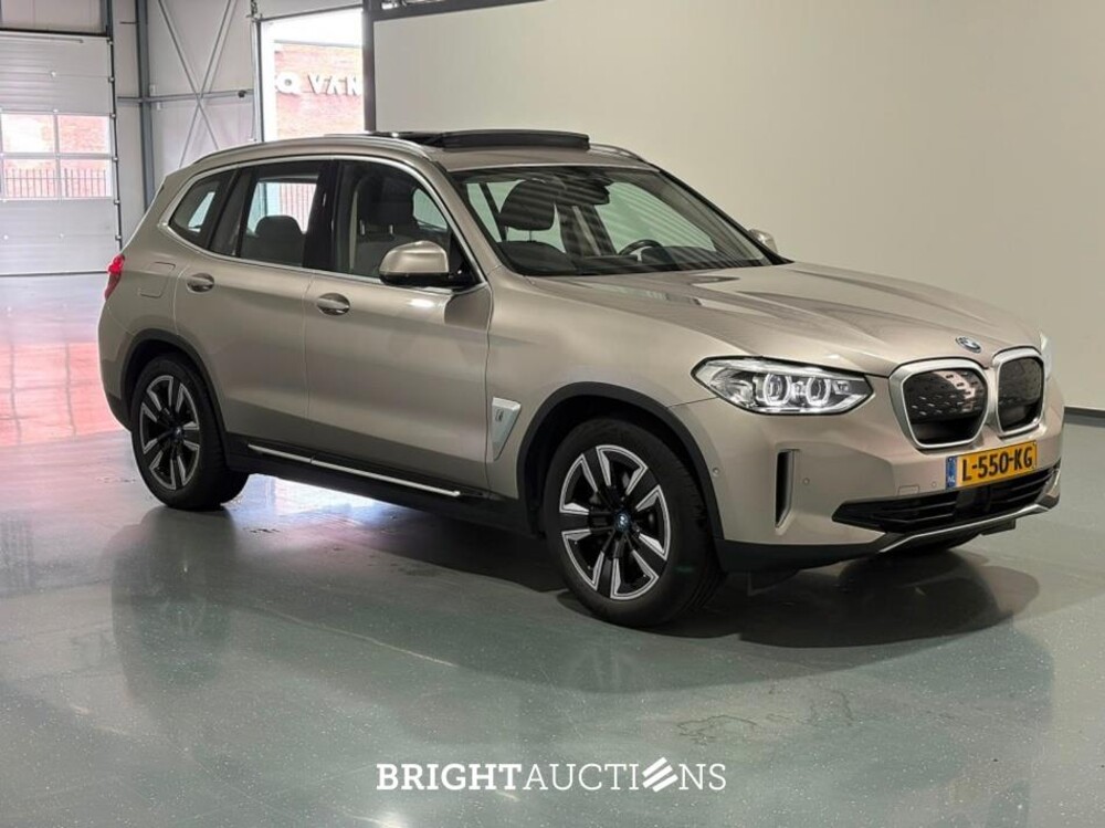 BMW iX3 Executive 80 kWh 286pk 2021 (Origineel-NL), L-550-KG