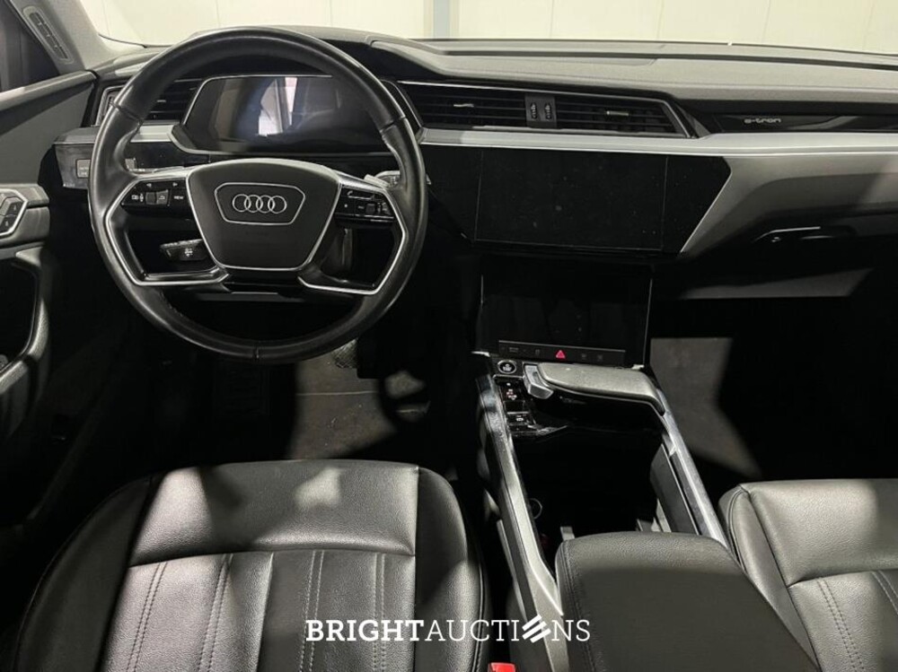 Audi e-tron 55 edition Quattro 95 kWh 408pk 2022 (Origineel-NL), P-016-NL