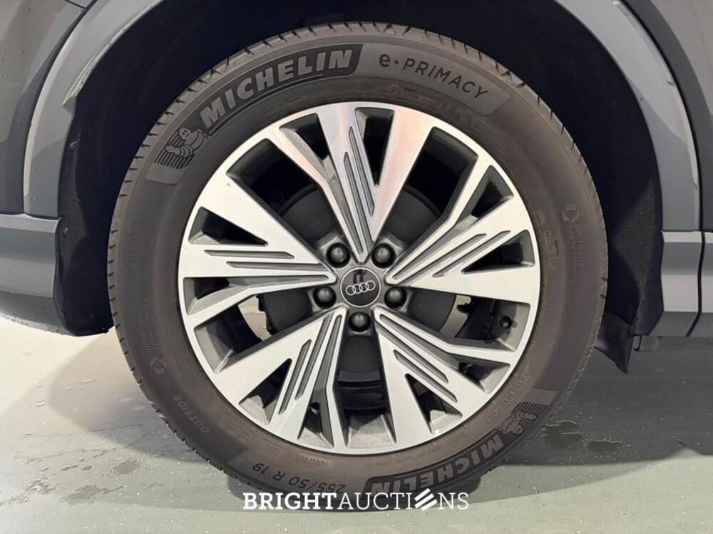 Audi Q4 40 Advanced edition 77 kWh 204pk 2023 (Origineel-NL), T-737-GR